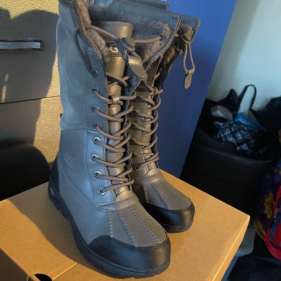 Brand new Grey K Butte Toggle Tall Ugg Boots for sale